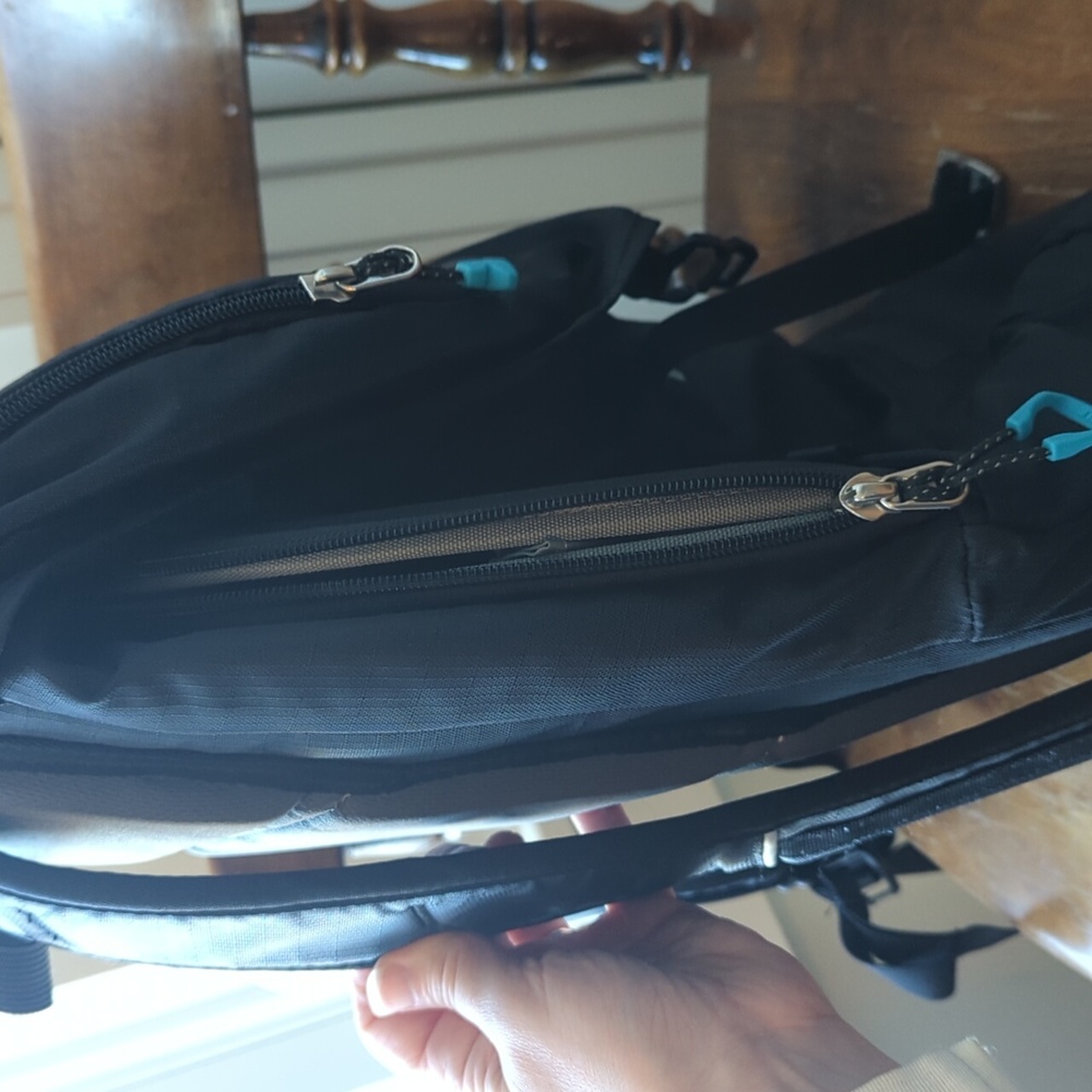 Thule Enroute Mosey Backpack - Picture 7 of 11